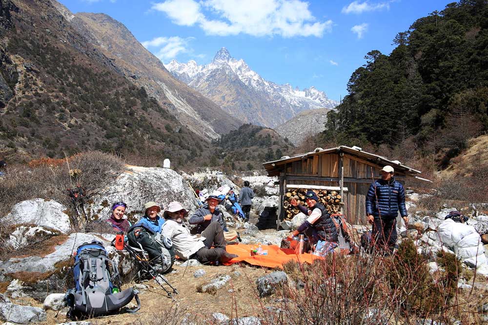 KANCHENJUNGA BASE CAMP TREK